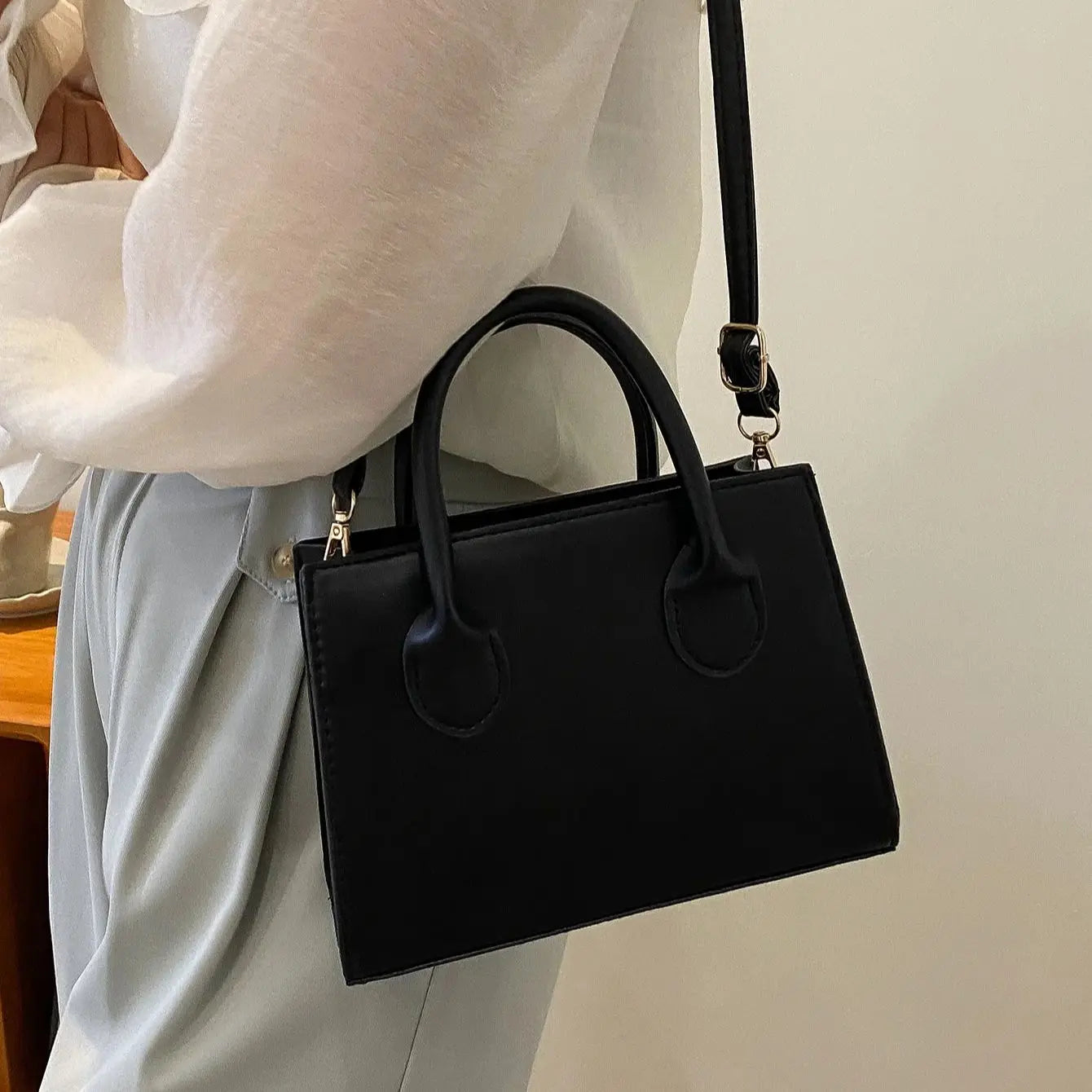 Casual PU leather crossbody bag