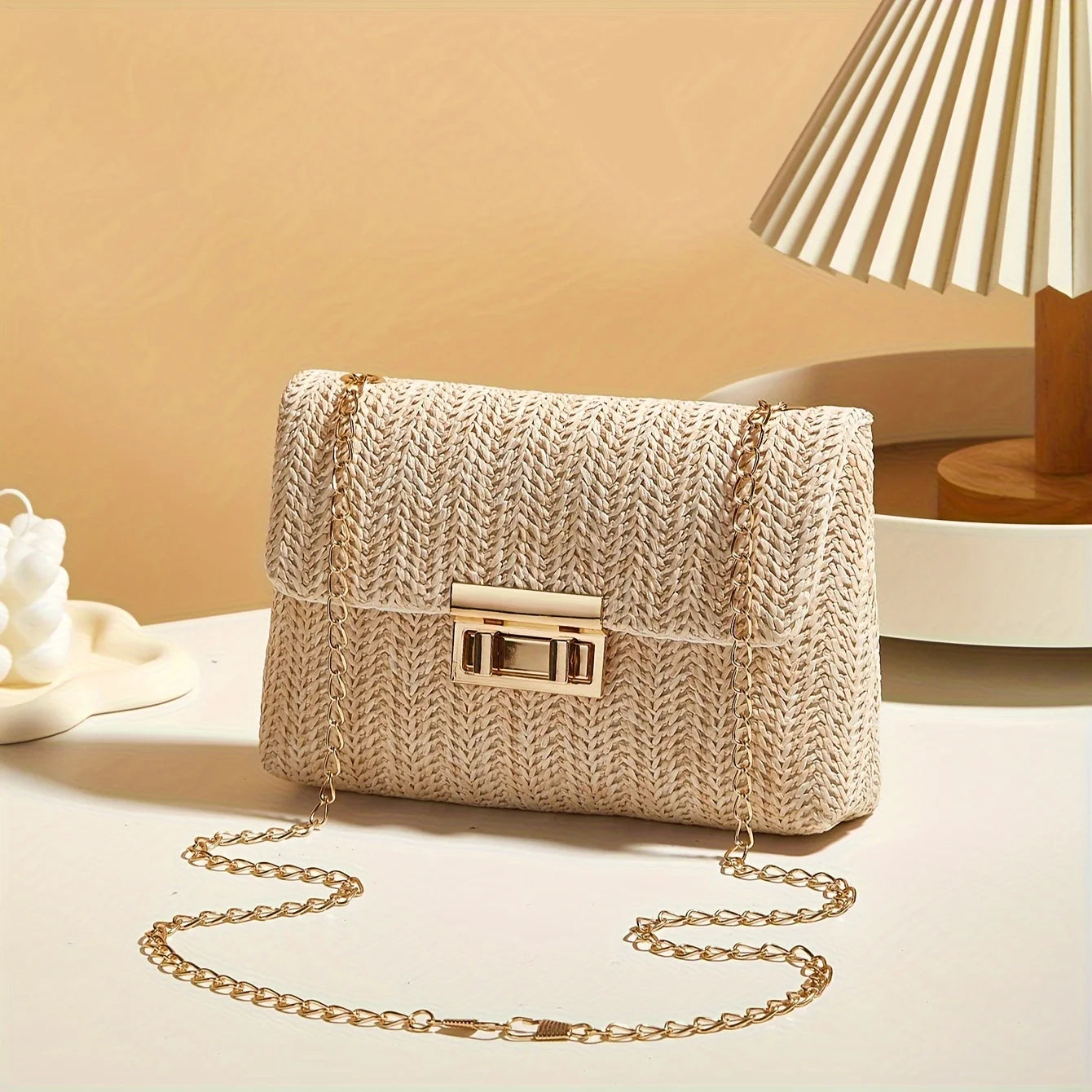 Woven straw shoulder bag