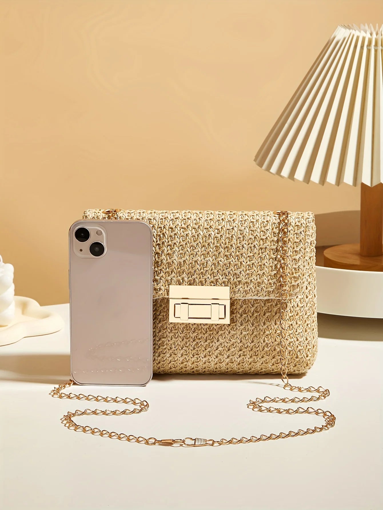 Woven straw shoulder bag