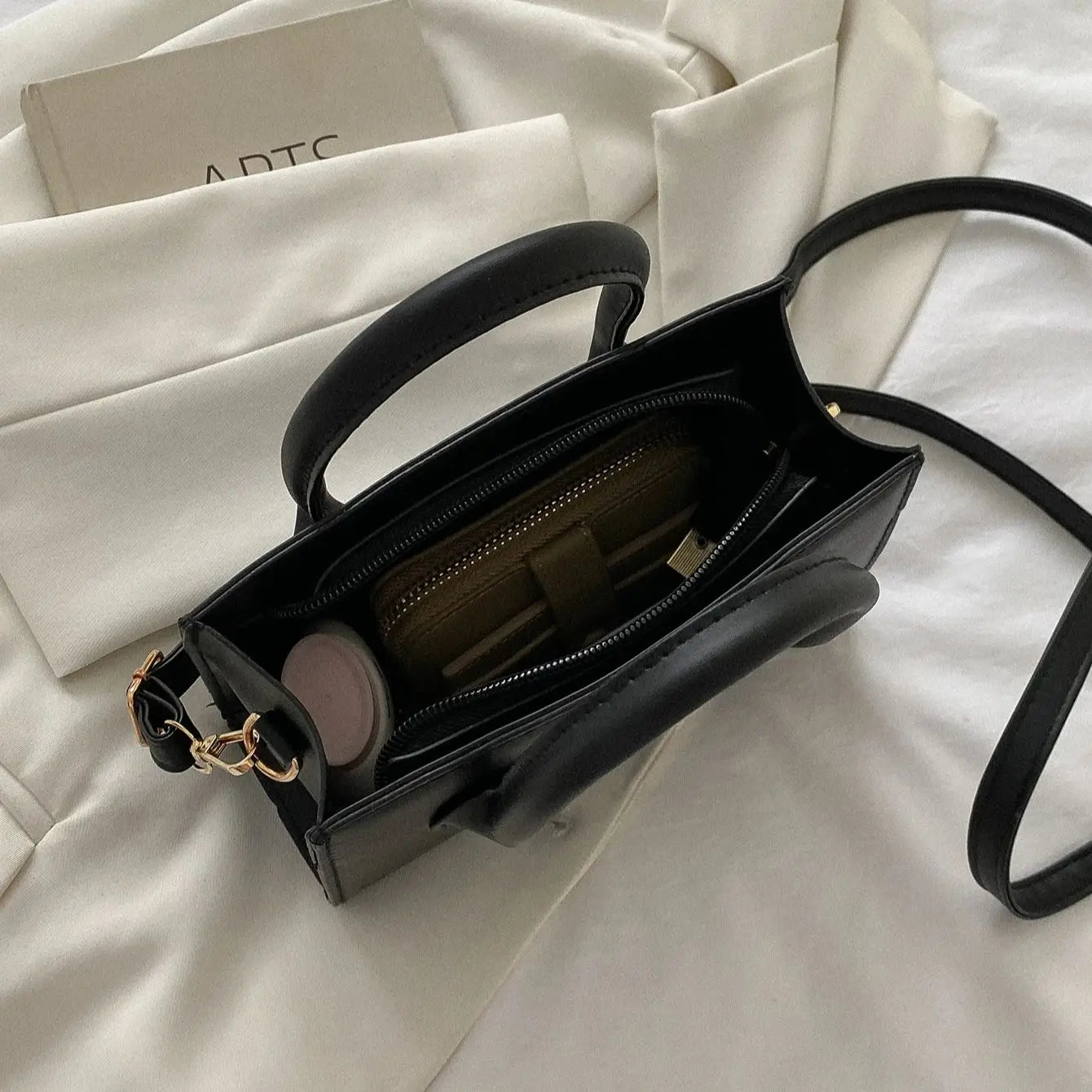Casual PU leather crossbody bag