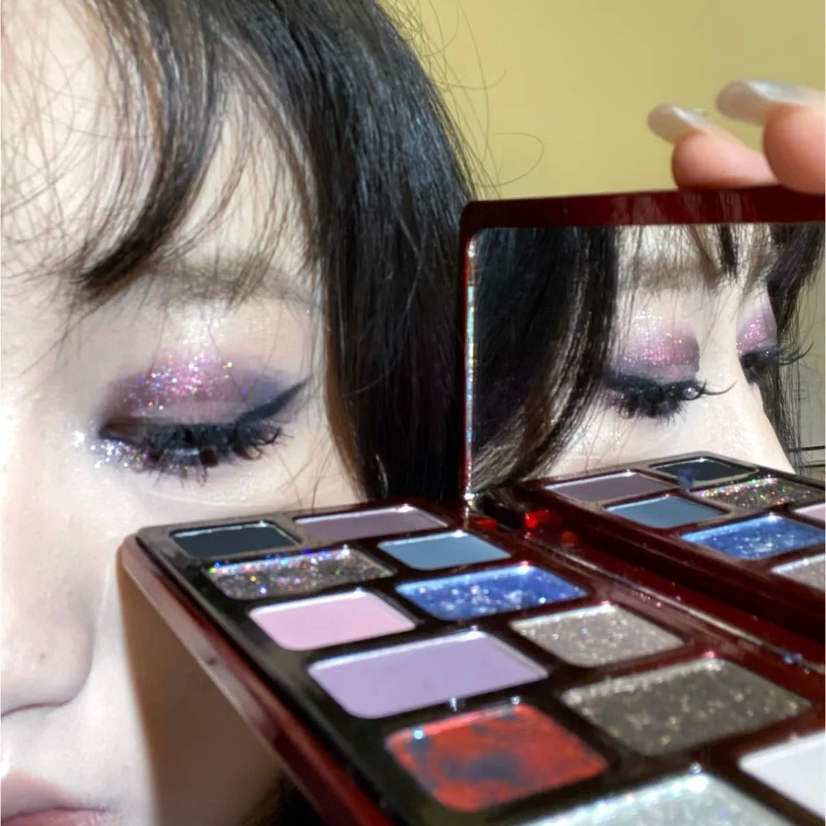 Cheeryep 16-Color Eyeshadow Palette – Glitter, Matte & Pearlescent