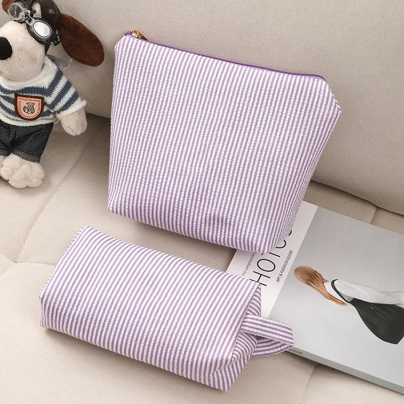 2 pieces of striped toiletry bag