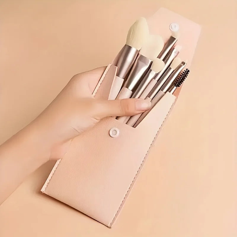 8-Piece Travel Makeup Brush Set – Includes Bag