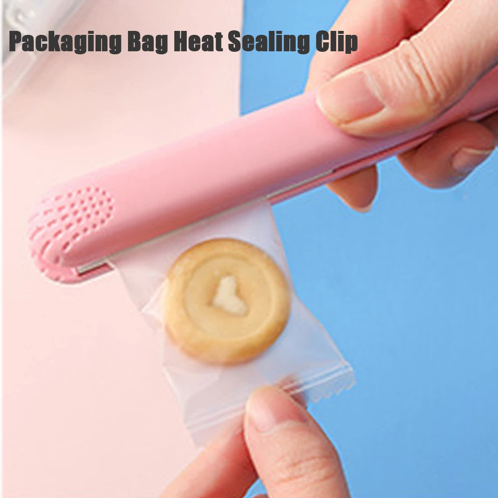 Mini Hair Curler – Electric Flat Iron & Crimper for All Hair