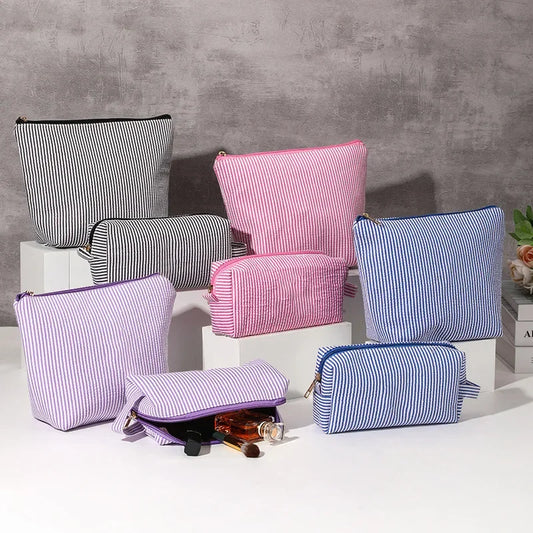 2 pieces of striped toiletry bag